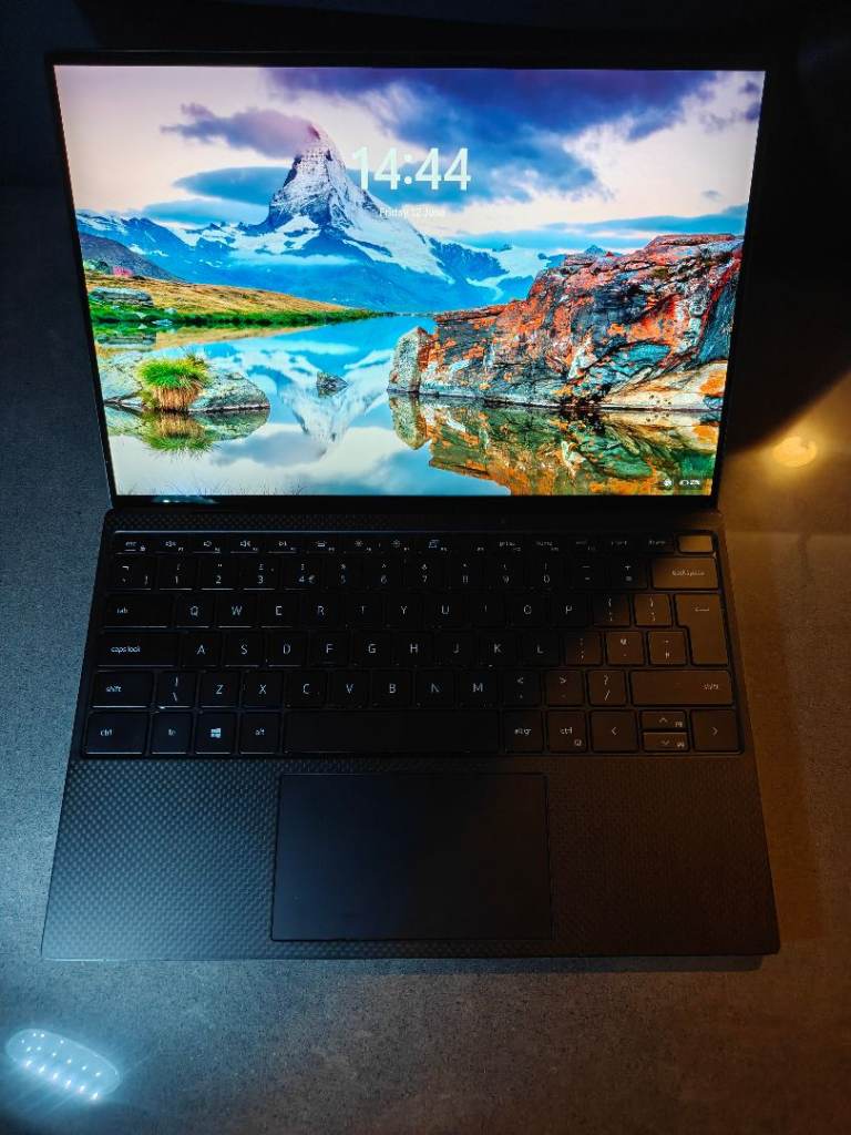 Dell XPS 9300 touch screen i7