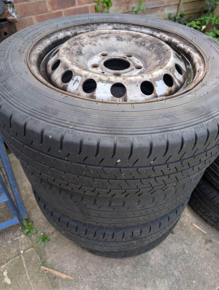 Vauxhall Vivaro wheel 16"