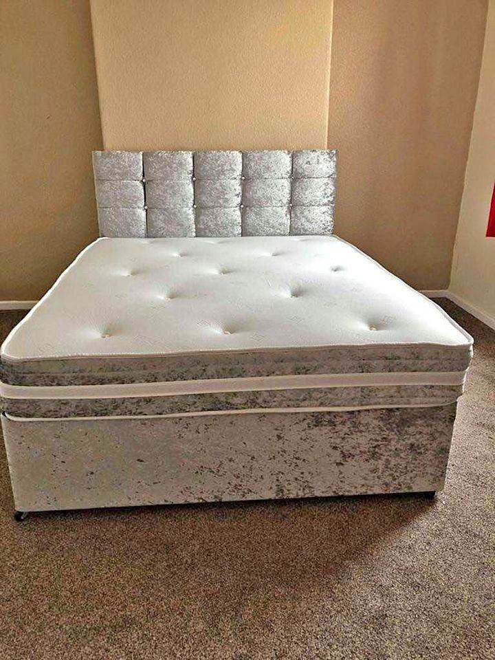 👍small double size bedframe with memory and sprung mattress✌