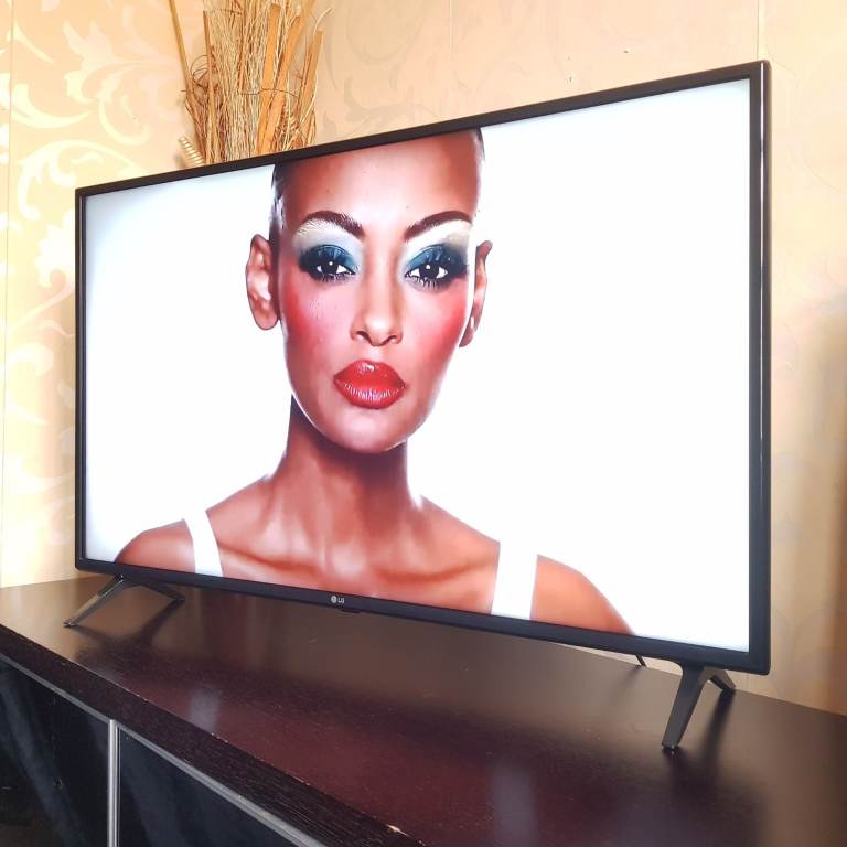 LG 4K Smart TV 43 Netflix - with latest apps FREE delivery or Pick up Holborn