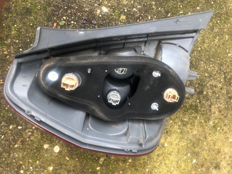 HONDA JAZZ  2005 REAR HEADLIGHT DRIVERSIDE