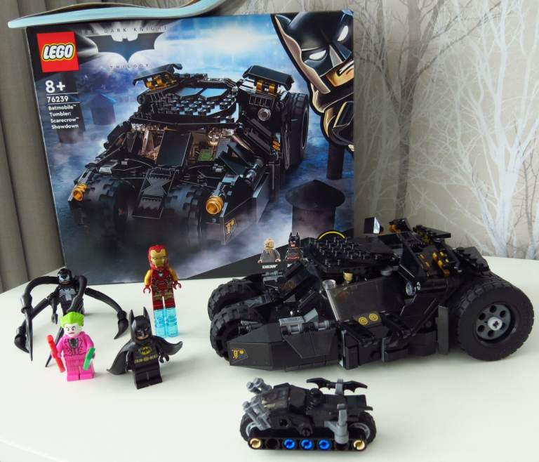 LEGO DC Comics Super Heroes: Batmobile Tumbler Scarecrow Showdown (76239)
