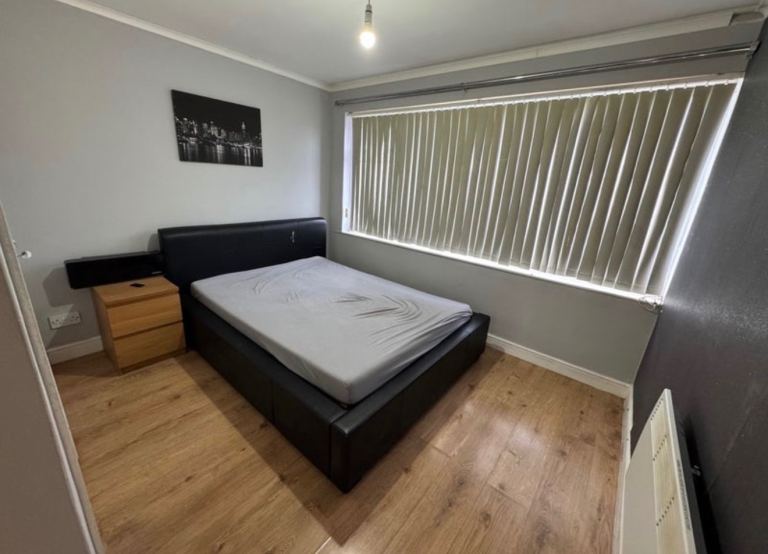 SPACIOUS 4 DOUBLE BEDROOM FLAT – BILLS INCLUDED