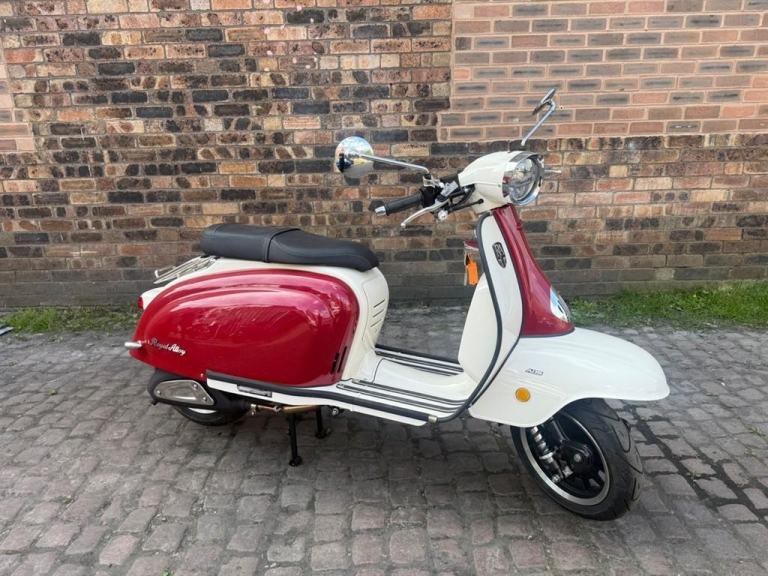 Royal Alloy TG125 125 Scooter CVT Euro 5