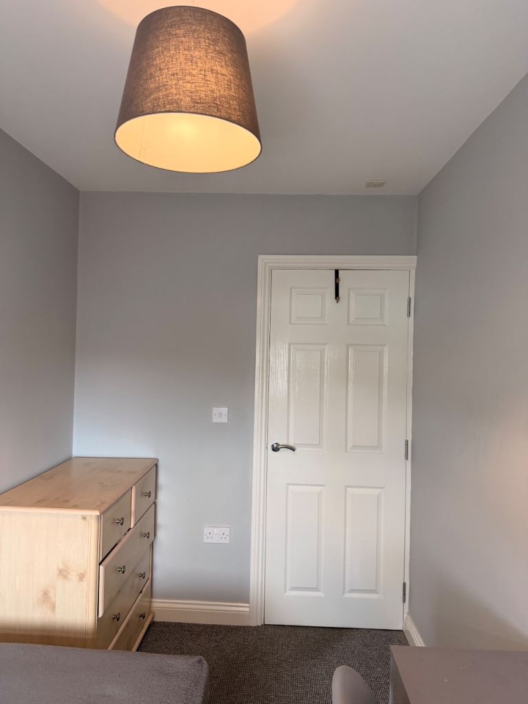 Single bedroom in a shared flat 
