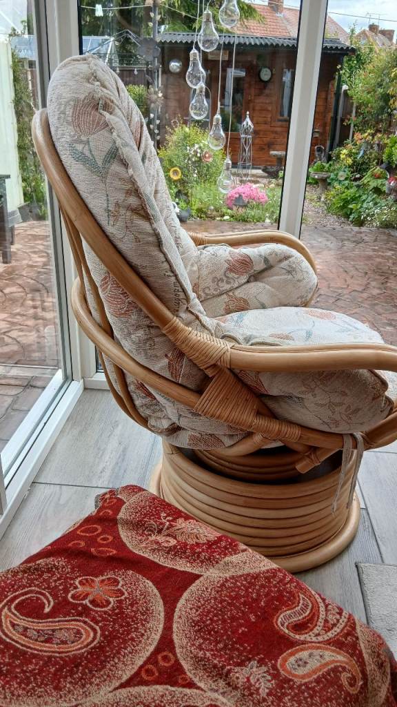2 conservatory  cane chairs2 cane cane 