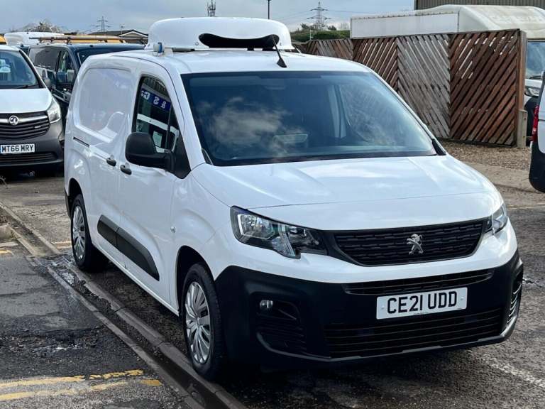 2021 Peugeot Partner 850 1.5 BlueHDi 100 Professional Crew Van PANEL VAN DIESEL Manual