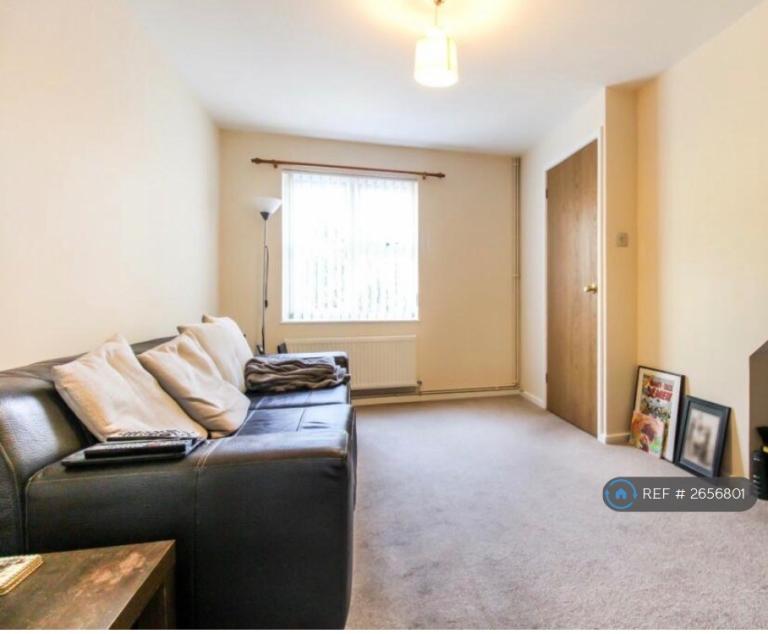 2 bedroom house in Reading, Reading, RG6 (2 bed) (#2656801)