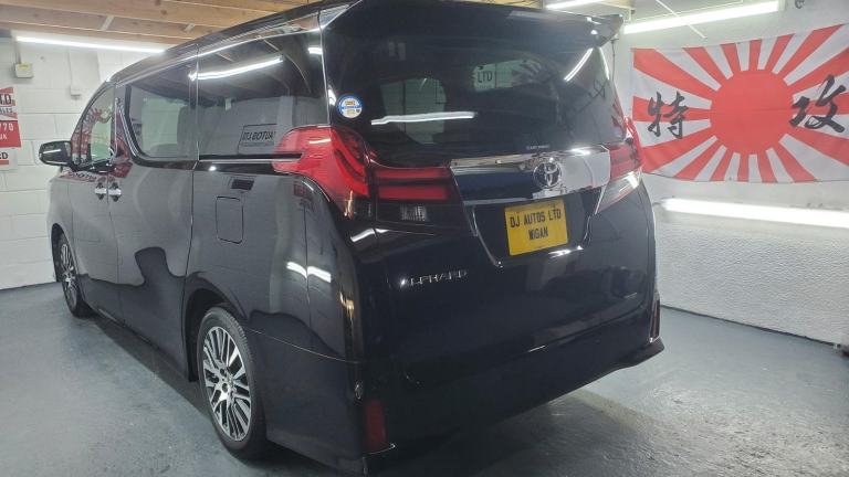 Toyota Alphard 2.5 black auto c pack 7 seat jap import 34k miles just arrived