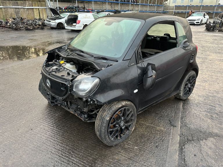 2019 SMART FORTWO COUPE URBAN SHADOW EDITION BREAKING SPARES PARTS