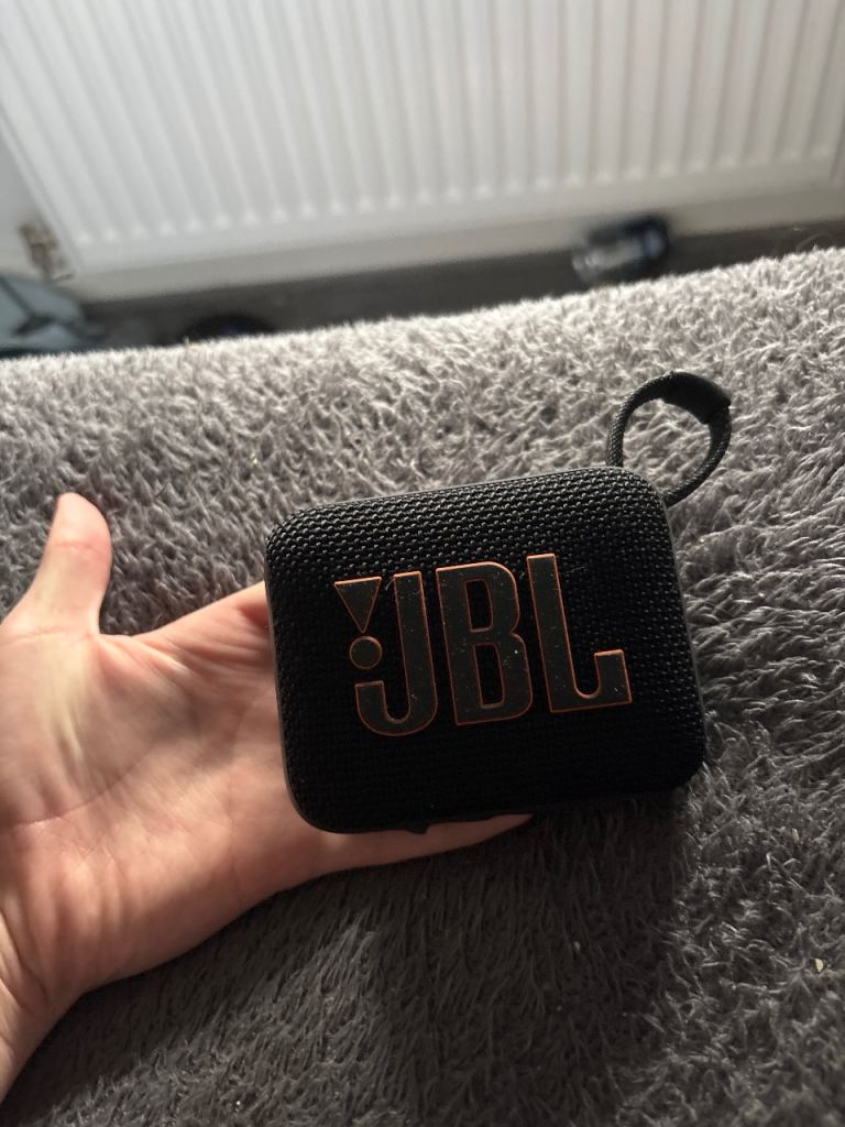 JBL Portable Bluetooth Speaker - Black, Good Condition