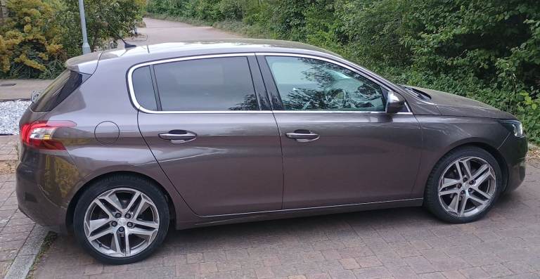 2014 Peugeot 308 E-hdr, MOT just passed!