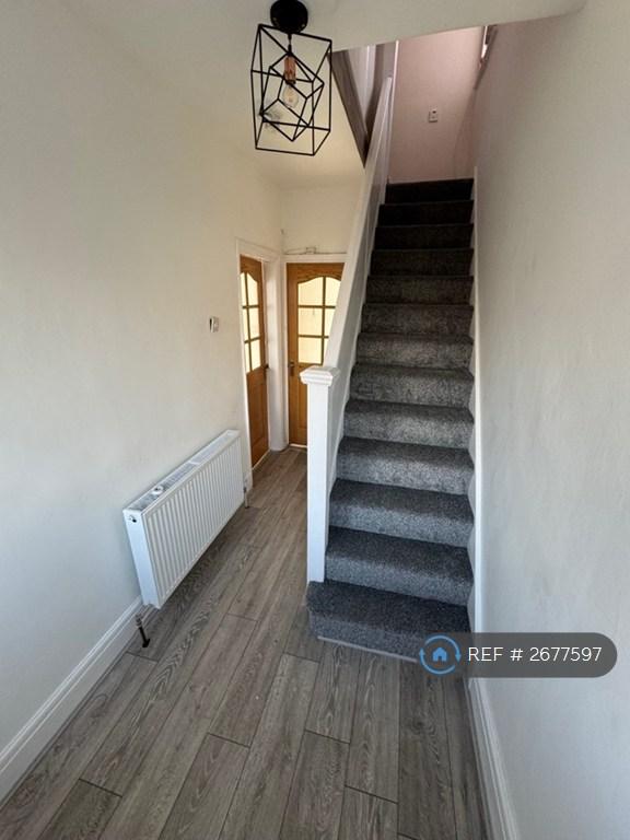 3 bedroom house in Stag Lane, Rotherham, S60 (3 bed) (#2677597)