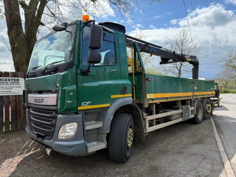 2015 DAF CF 75.330 26T DROPSIDE WITH HMF 1430 CRANE
