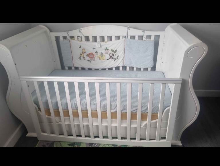 Tutti Bambini white cotbed