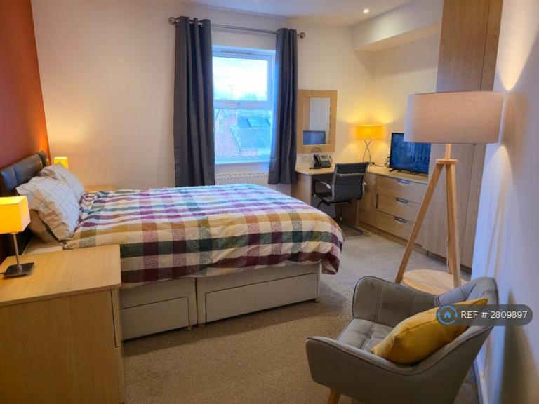 1 bedroom in St. Judes Road West, Wolverhampton, WV6 (#2809897)