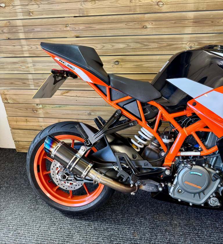 KTM RC 390 / 2017 (67) model / covered 14,395 miles