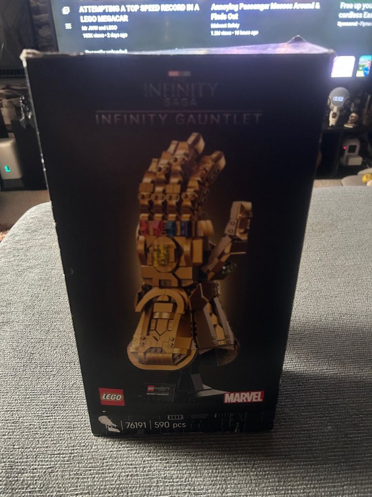 Lego Infinity Gauntlet 