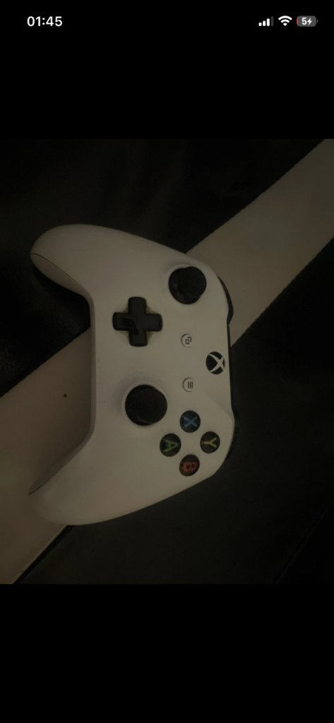 Xbox one controller (working)