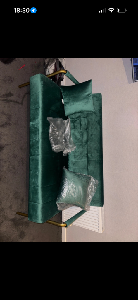 Green 2 seater - Sofa - sitting bench. 