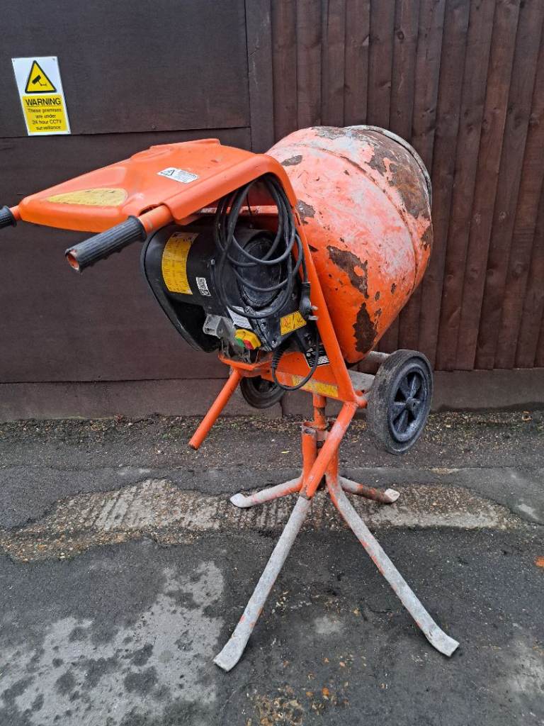 A 2021 belle minimix 150 cement mixer 