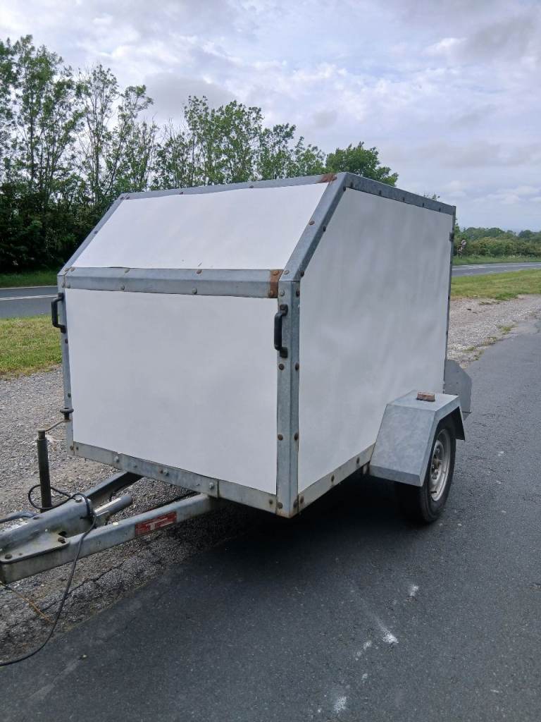 Box trailer 