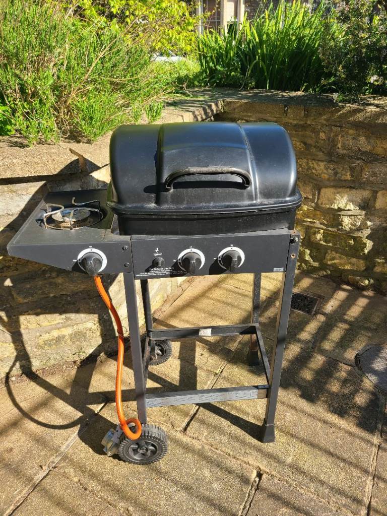 Single burner gas barbeque 