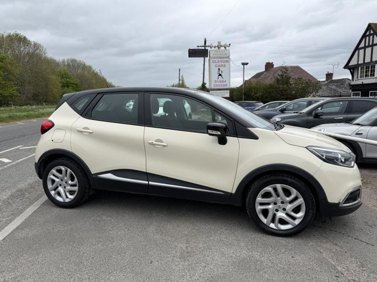 RENAULT CAPTUR 1.5 Dynamique MediaNav dCi 90 Stop & Start White Manual Diesel 20