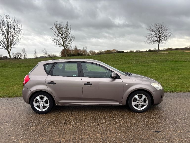 Kia, CEED, Hatchback, 2007, Manual, 1582 (cc), 5 doors