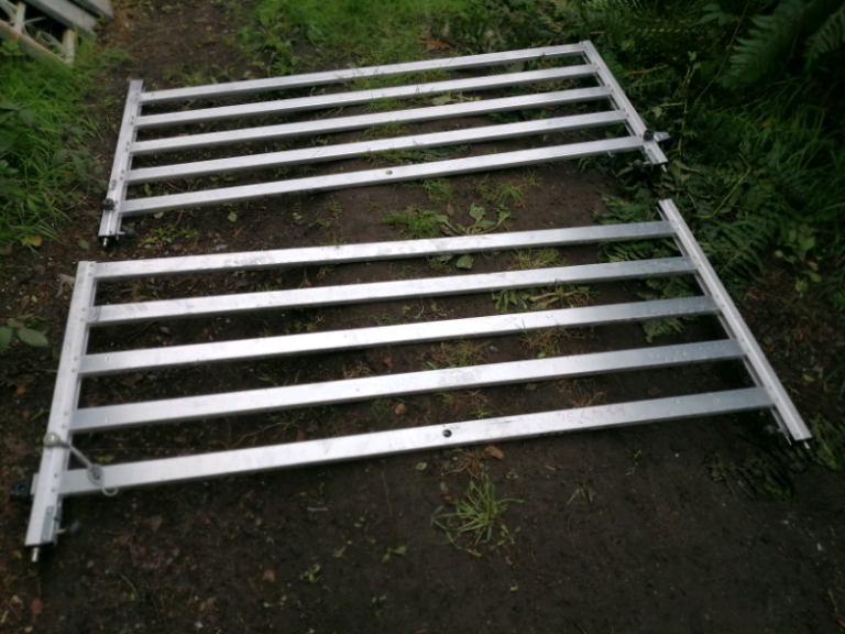 IW livestock trailer side gates