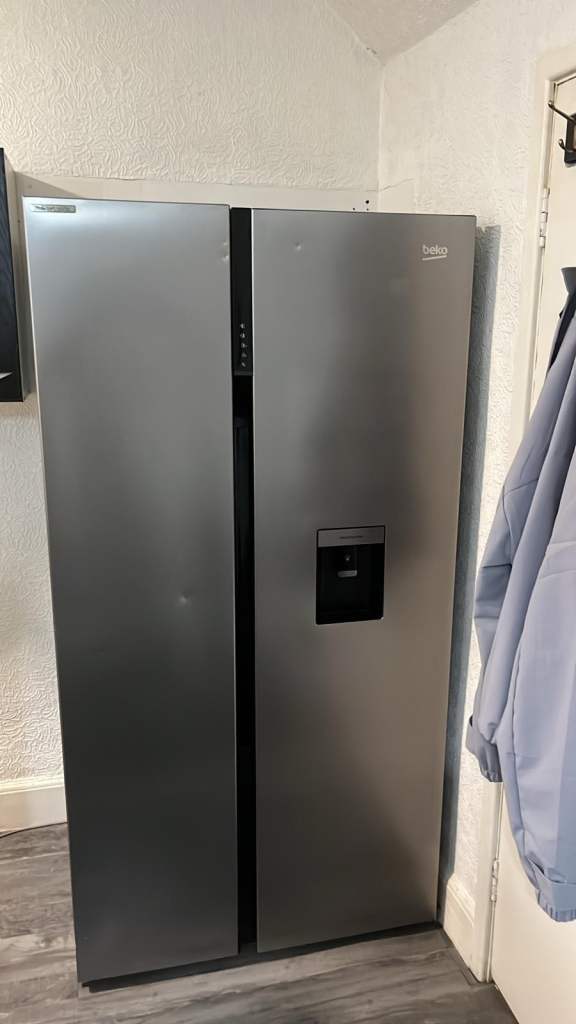 Beko Silver Double Door Fridge Freezer - Good Condition