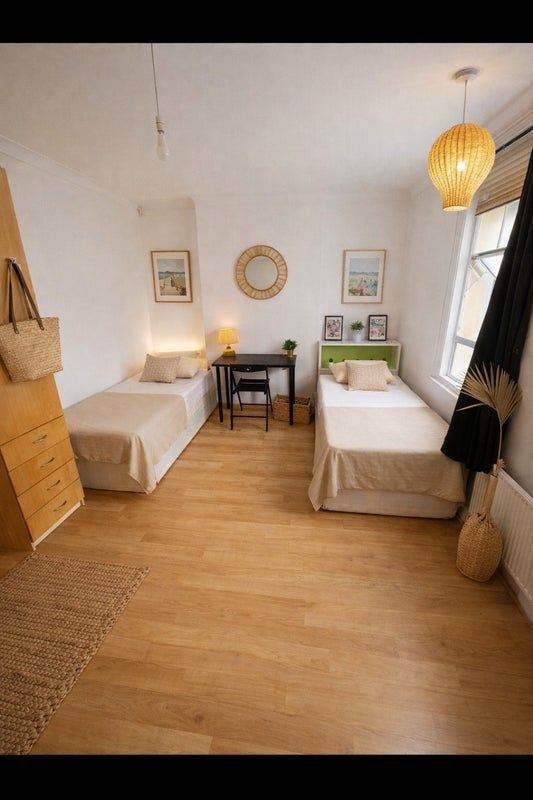 FURNISHED DOUBLE ROOM IN WALTHAMSTOW - READY TO MOVE IN 🌟