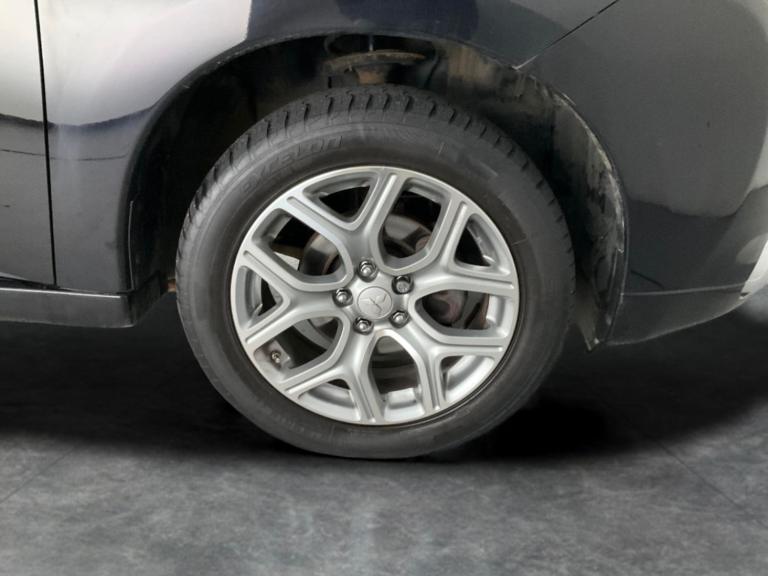 2015 Mitsubishi Outlander 2.0h 12kWh GX4hs SUV 5dr Petrol Plug-in Hybrid CVT 4WD Euro 5 (s/s) (20...