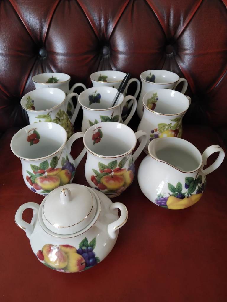 Trade Winds vintage tea set, excellent condition 