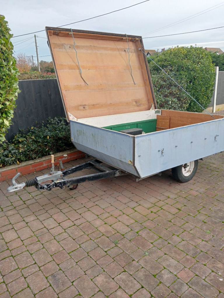 Car trailer box