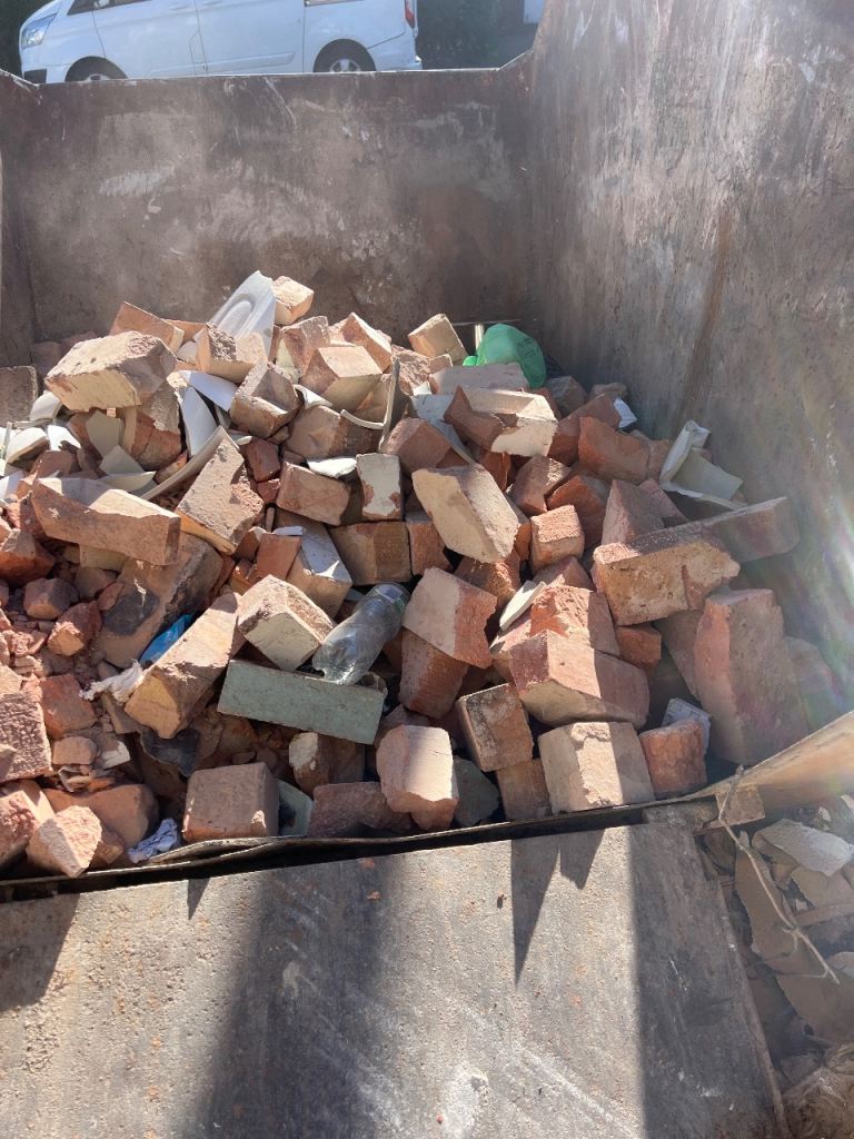 FREE FULL BRICKS AND HALF BRICKS 