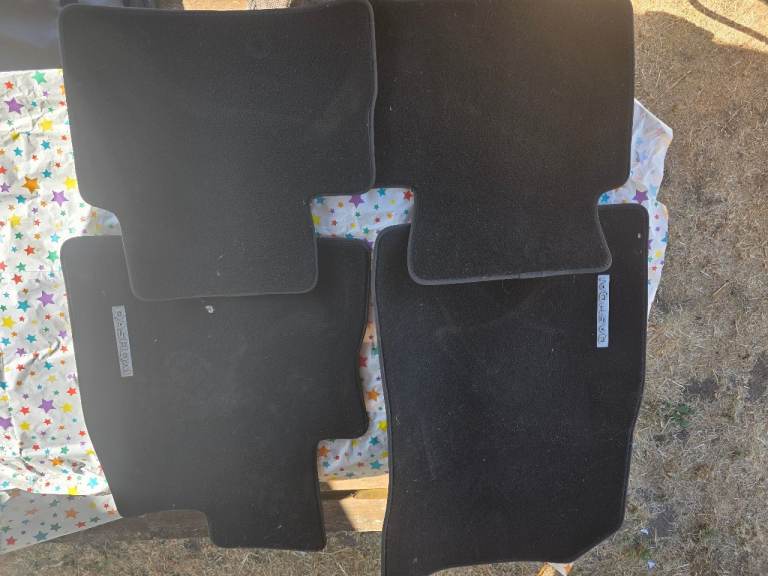 Genuine Nissan Velour carpet floor mats (71 plate or equivalent model)