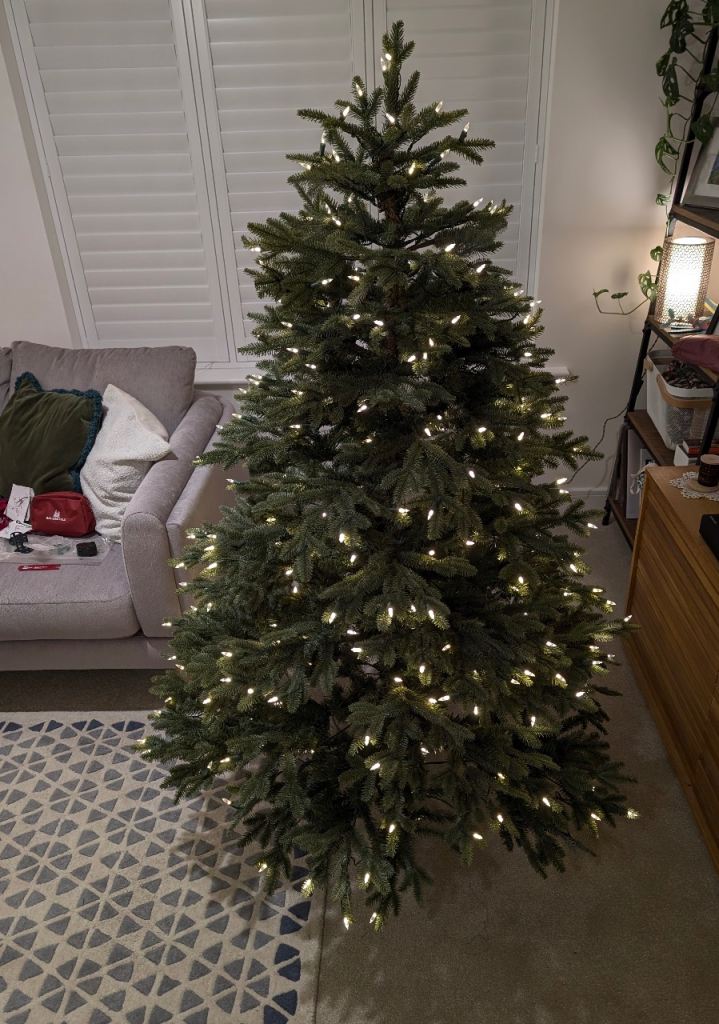 Balsam Hill Fraser Fir pre-lit Christmas tree 5.5 ft