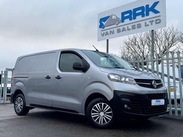 2022 Vauxhall Vivaro 2900 1.5d 100PS Dynamic H1 Van PANEL VAN DIESEL Manual