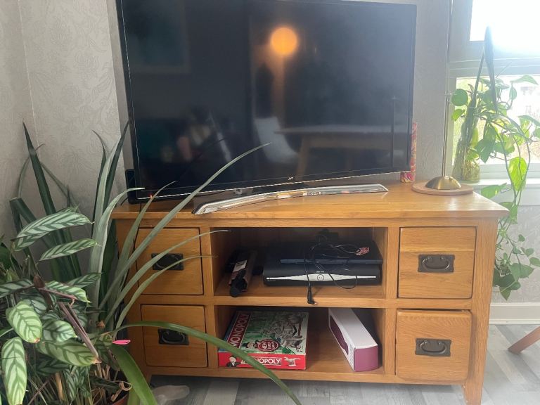 Real oak tv stand 