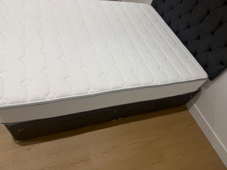 Copple Kingsize Divan Bed Base and Memory Foam Matress 