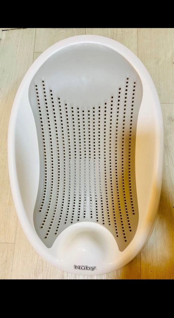 Nuby Baby Bath Support – White, As Good As New