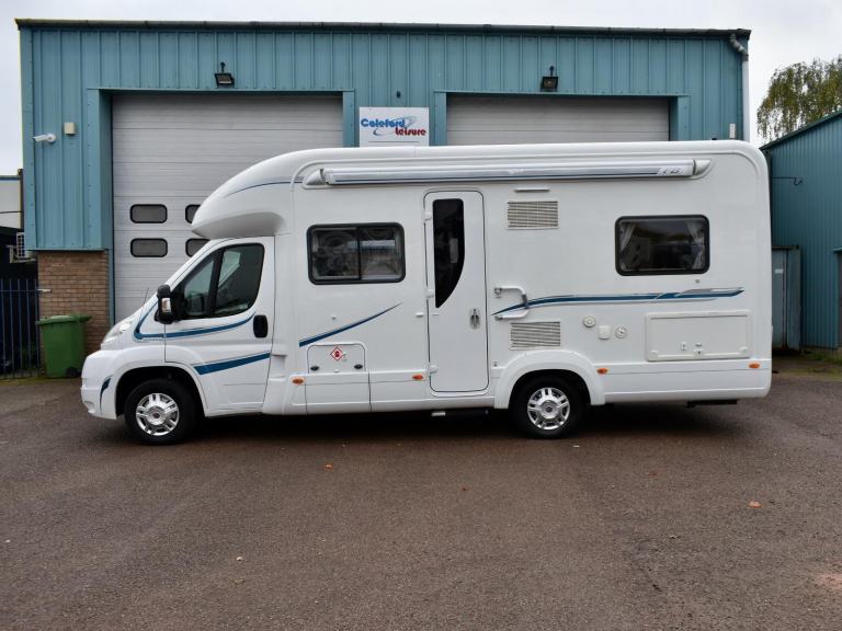Auto-Trail Tracker FB French Bed DIESEL MANUAL 2011/61