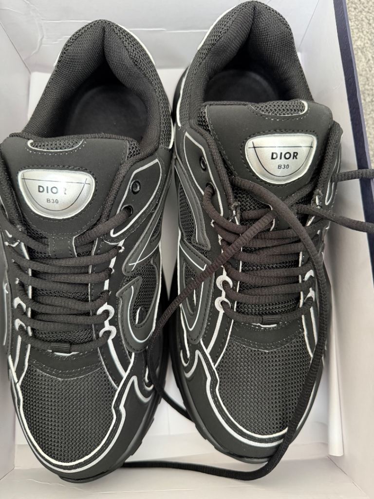 B30 Trainers - Black, Size 43, 