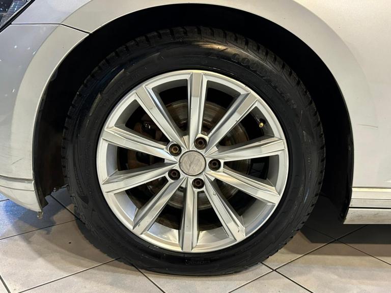 VOLKSWAGEN PASSAT 2.0 TDI BlueMotion Tech SE Business 2015