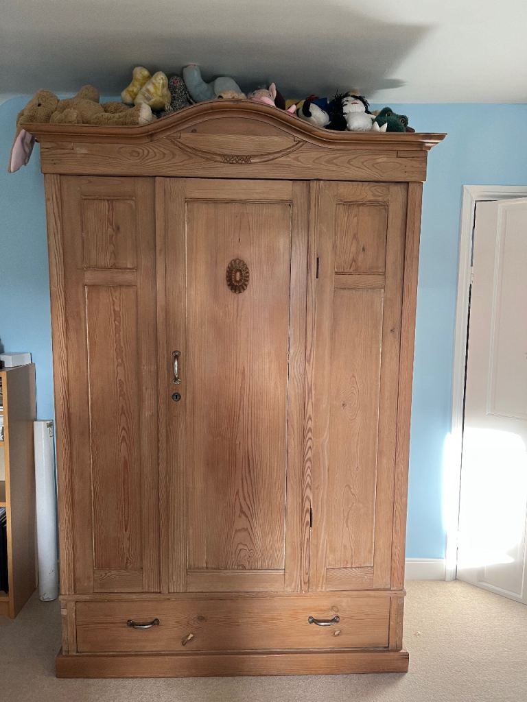 Vintage oak wardrobe 