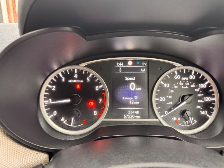 Nissan Micra Munual Hatchback 