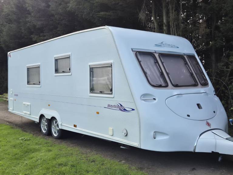 fleetwood heritage 640 CB 2004 4 berth fixed bed twin axle caravan