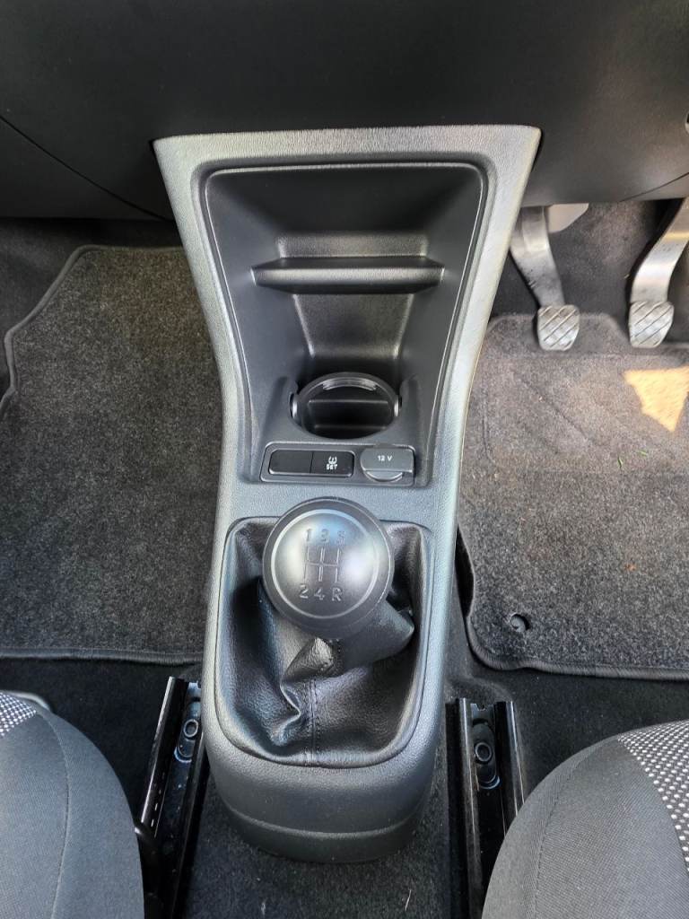 Volkswagen, UP, Hatchback, 2017, Manual, 999 (cc), 3 doors