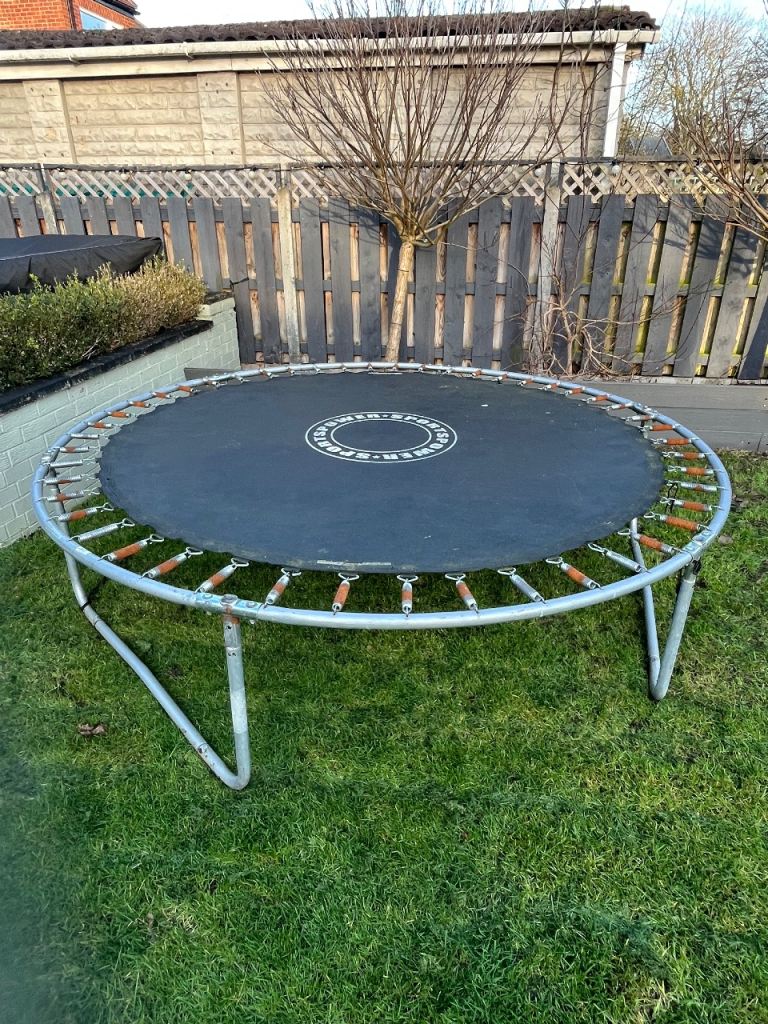 8ft trampoline free